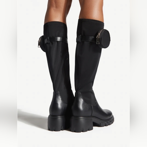 Lug sole boot with accent pouch - Picture 3 of 4